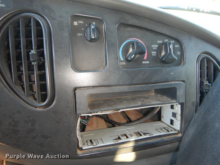 image for item DF1902 2003 Ford E450 Super Duty school bus