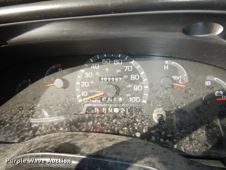 image for item DF1902 2003 Ford E450 Super Duty school bus