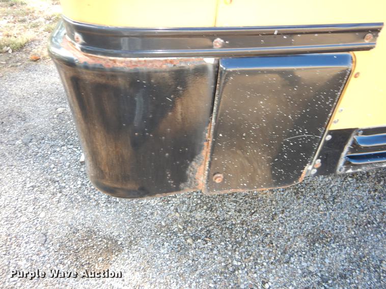 image for item DF1902 2003 Ford E450 Super Duty school bus