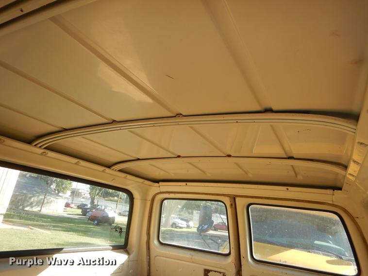 image for item DF1903 1986 Chevrolet C10 Suburban SUV