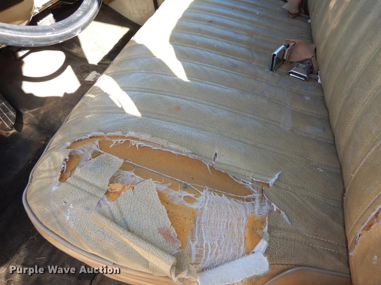 image for item DF1903 1986 Chevrolet C10 Suburban SUV