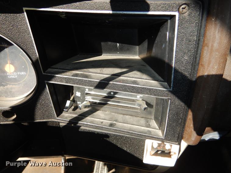 image for item DF1903 1986 Chevrolet C10 Suburban SUV