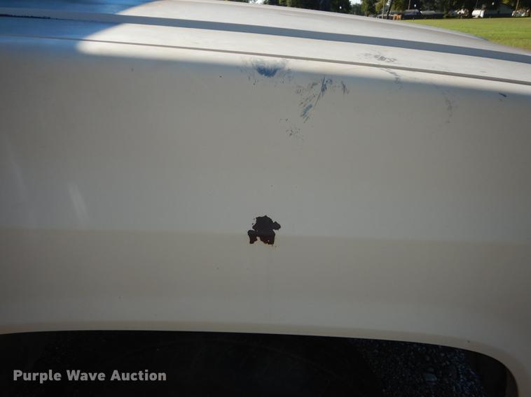 image for item DF1903 1986 Chevrolet C10 Suburban SUV