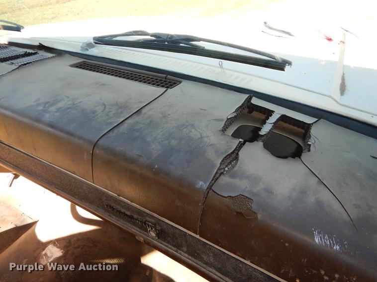 image for item DF1903 1986 Chevrolet C10 Suburban SUV