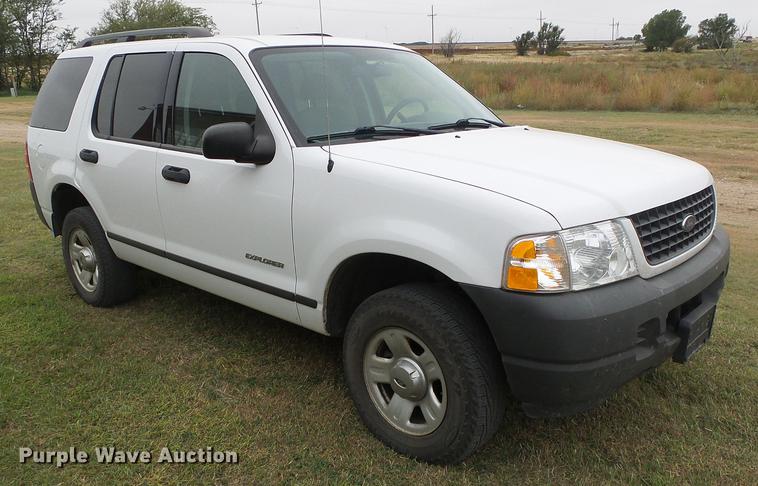 image for item DF2790 2004 Ford Explorer SUV