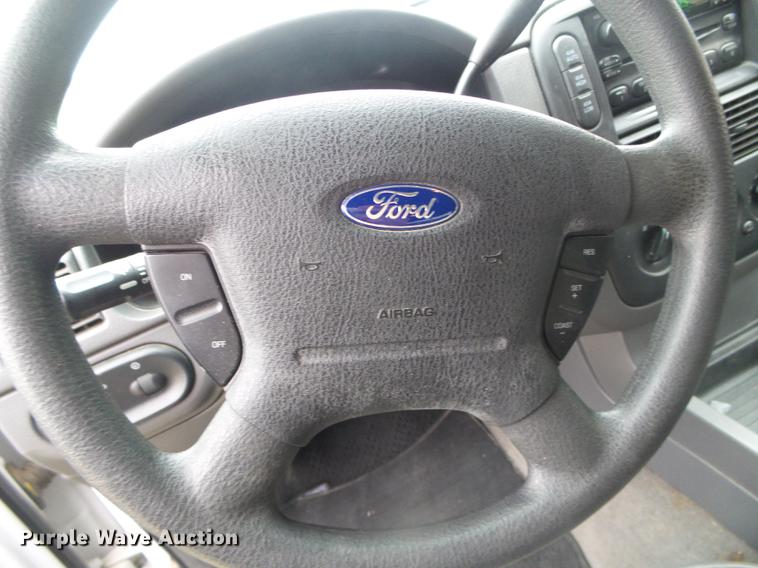 image for item DF2790 2004 Ford Explorer SUV
