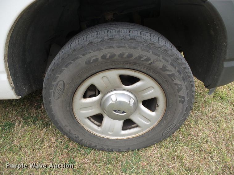 image for item DF2790 2004 Ford Explorer SUV