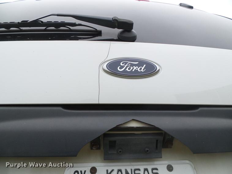 image for item DF2790 2004 Ford Explorer SUV
