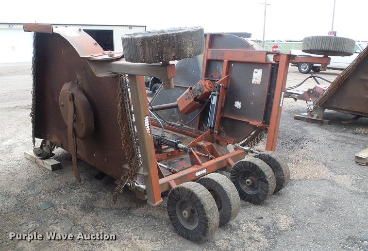 image for item DF2797 2000 Rhino FM15 batwing rotary mower