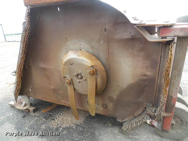 image for item DF2798 1998 Rhino FM15 batwing rotary mower