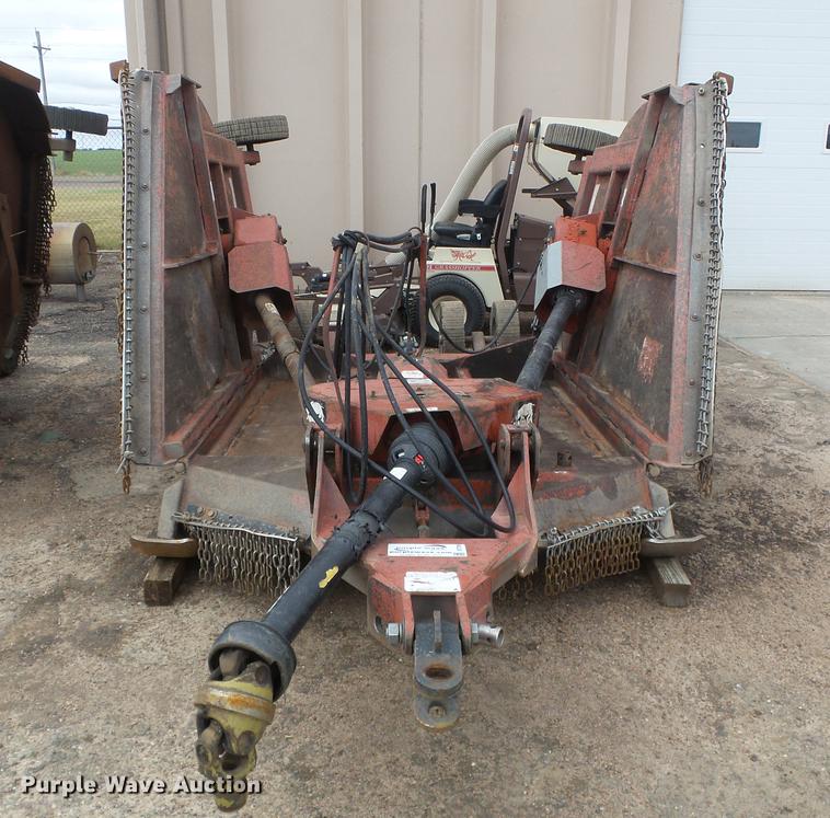 image for item DF2799 2000 Rhino FM15 batwing rotary mower