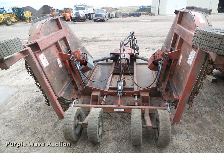 image for item DF2799 2000 Rhino FM15 batwing rotary mower