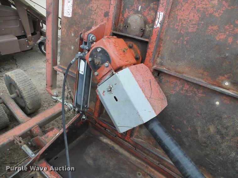 image for item DF2799 2000 Rhino FM15 batwing rotary mower