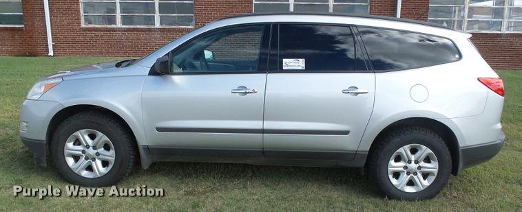 image for item DF2800 2012 Chevrolet Traverse LS SUV