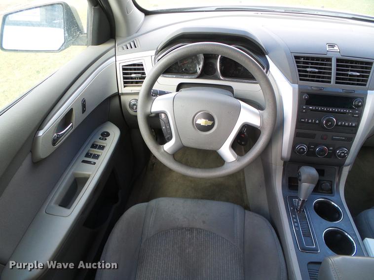 image for item DF2800 2012 Chevrolet Traverse LS SUV