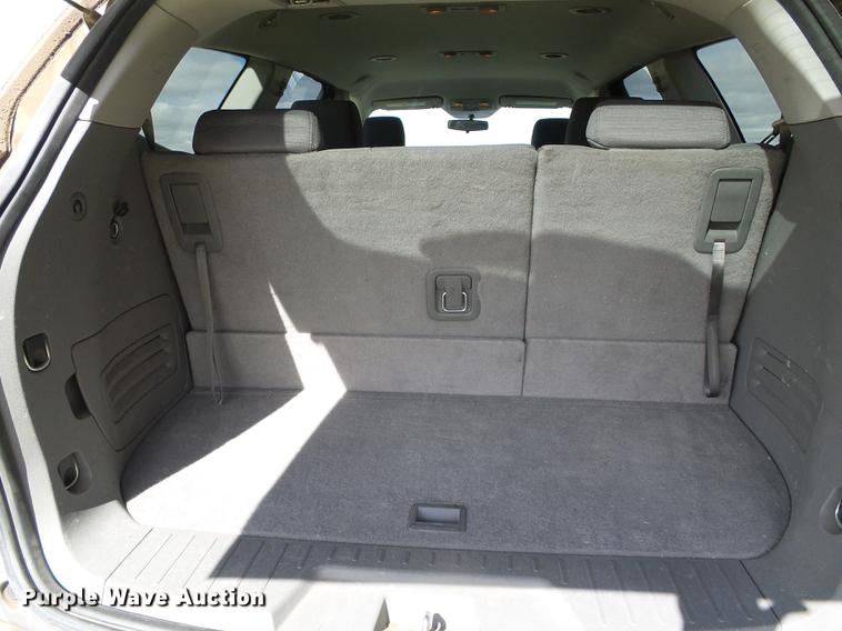 image for item DF2800 2012 Chevrolet Traverse LS SUV