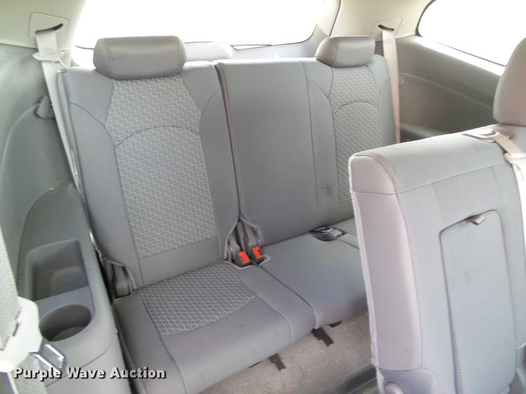 image for item DF2800 2012 Chevrolet Traverse LS SUV