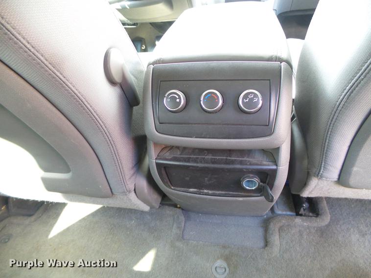 image for item DF2800 2012 Chevrolet Traverse LS SUV