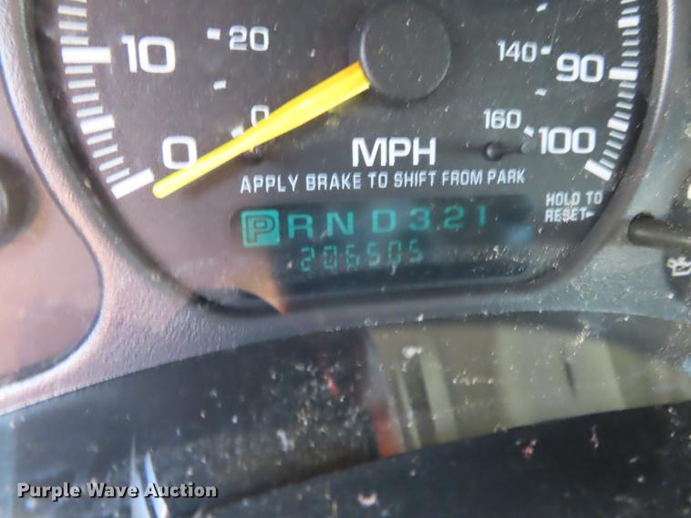 image for item DN9242 2001 Chevrolet Suburban 1500 SUV