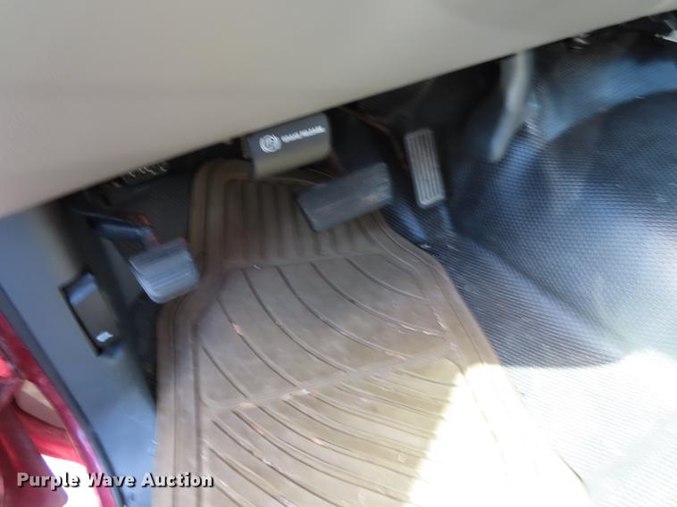 image for item DN9242 2001 Chevrolet Suburban 1500 SUV