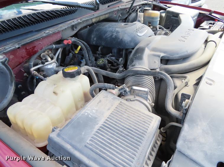 image for item DN9242 2001 Chevrolet Suburban 1500 SUV