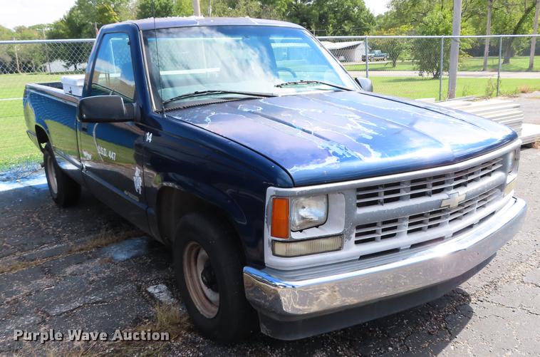 image for item DN9244 1998 Chevrolet 1500 pickup truck