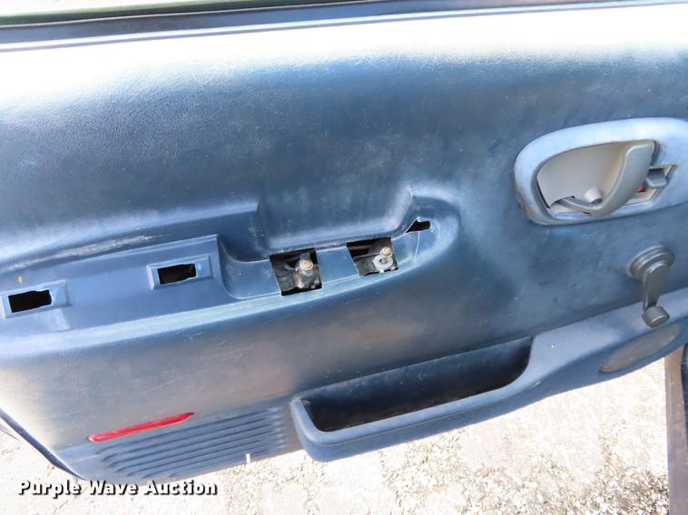 image for item DN9244 1998 Chevrolet 1500 pickup truck