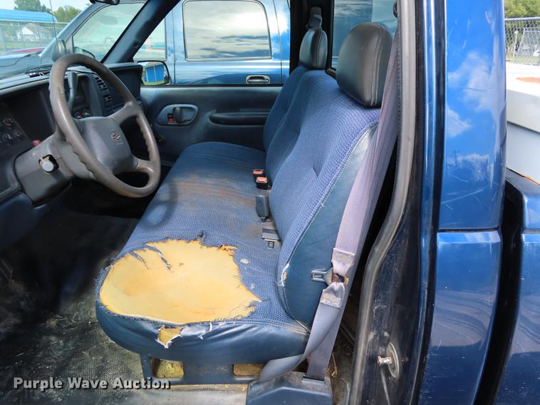 image for item DN9244 1998 Chevrolet 1500 pickup truck