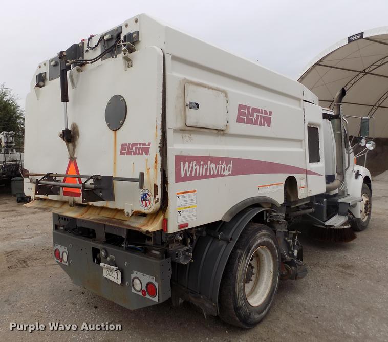 image for item DY9035 2005 Sterling Acterra street sweeper