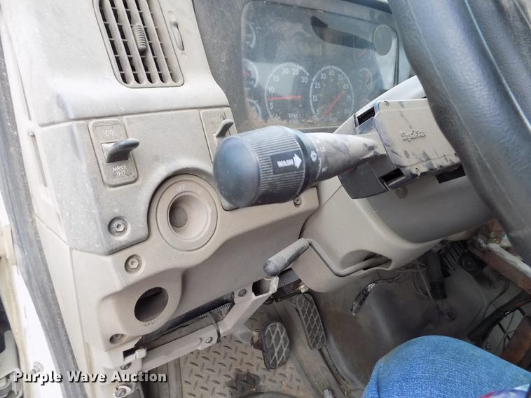 image for item DY9035 2005 Sterling Acterra street sweeper