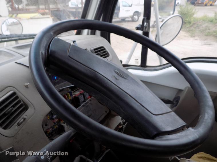 image for item DY9035 2005 Sterling Acterra street sweeper