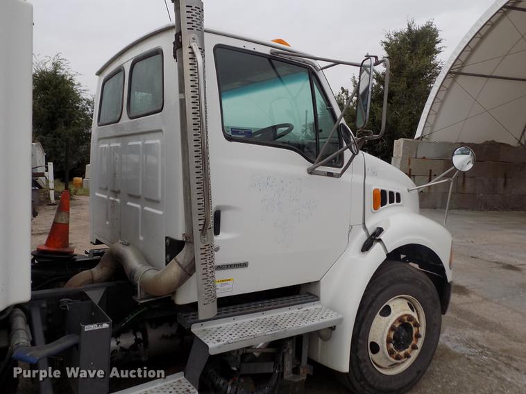 image for item DY9035 2005 Sterling Acterra street sweeper