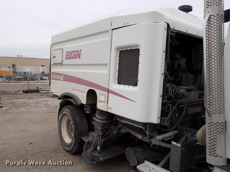 image for item DY9035 2005 Sterling Acterra street sweeper