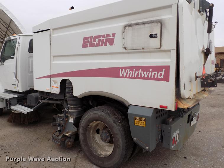 image for item DY9035 2005 Sterling Acterra street sweeper