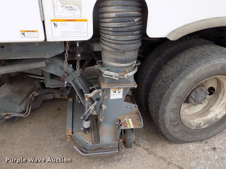image for item DY9035 2005 Sterling Acterra street sweeper