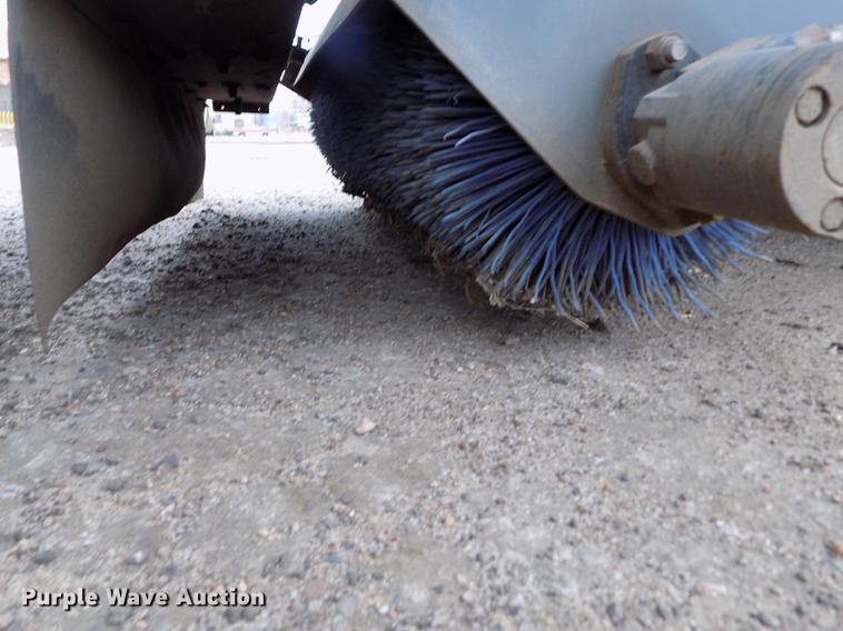 image for item DY9035 2005 Sterling Acterra street sweeper