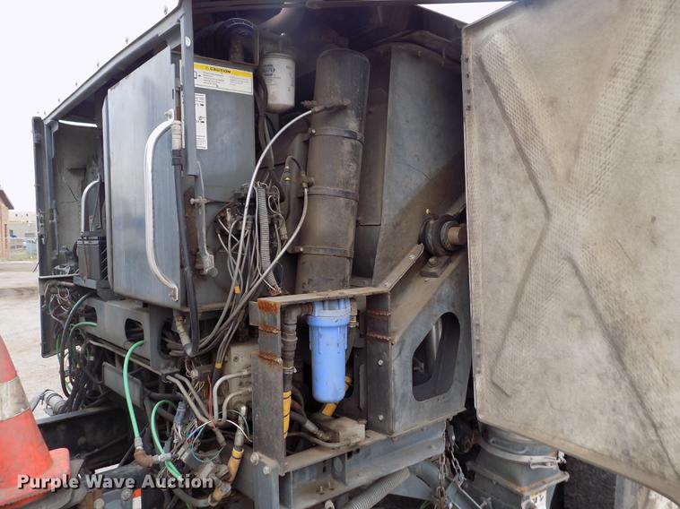 image for item DY9035 2005 Sterling Acterra street sweeper