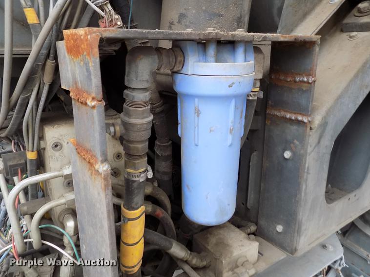 image for item DY9035 2005 Sterling Acterra street sweeper