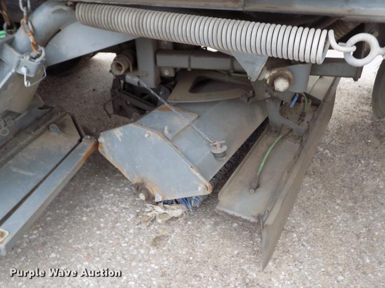 image for item DY9035 2005 Sterling Acterra street sweeper