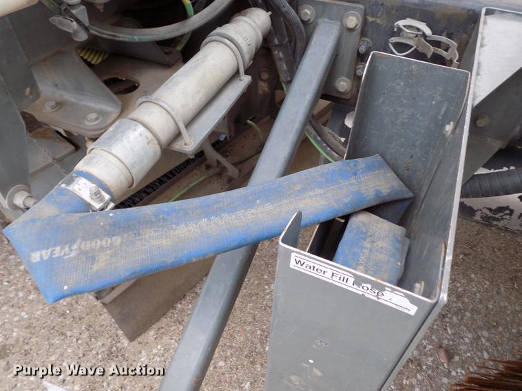 image for item DY9035 2005 Sterling Acterra street sweeper