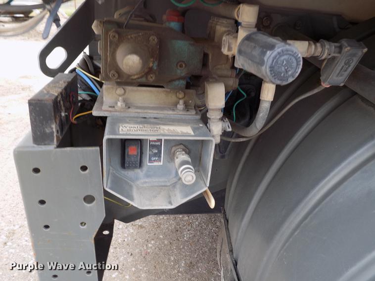 image for item DY9035 2005 Sterling Acterra street sweeper