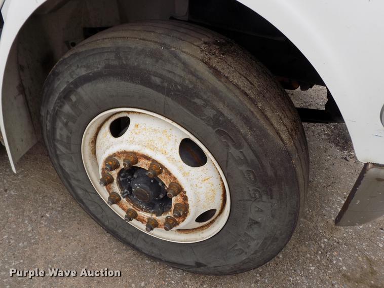 image for item DY9035 2005 Sterling Acterra street sweeper