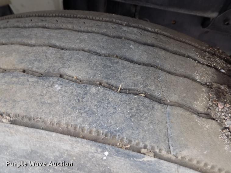 image for item DY9035 2005 Sterling Acterra street sweeper