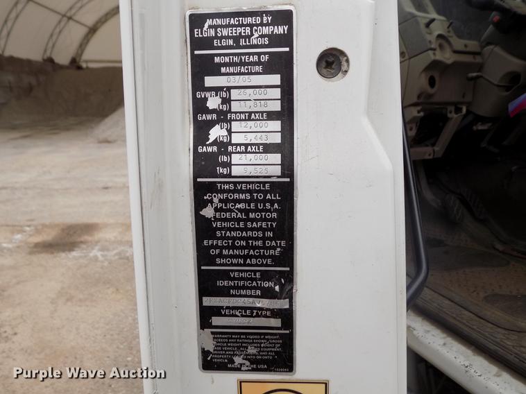 image for item DY9035 2005 Sterling Acterra street sweeper