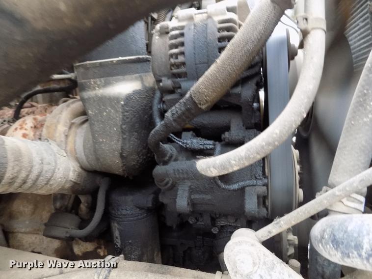 image for item DY9036 2004 Sterling L-Line refuse truck