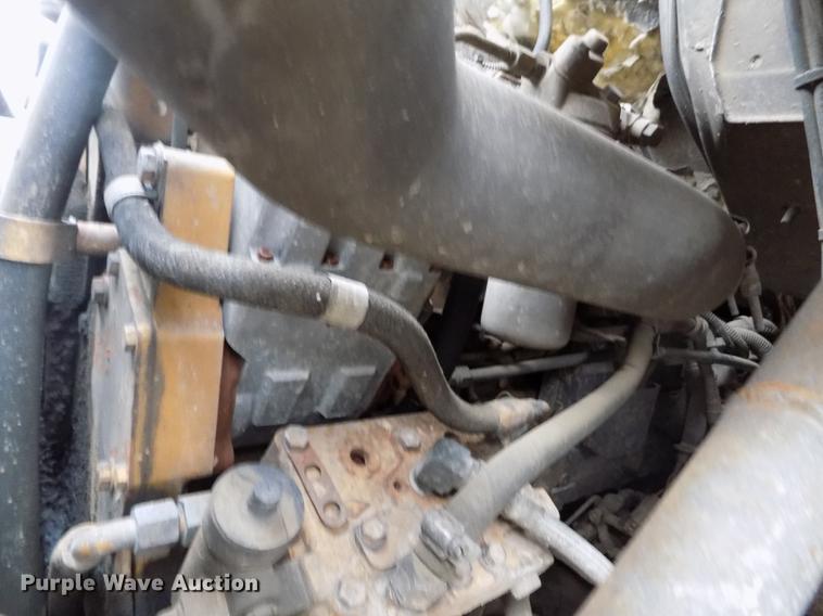 image for item DY9036 2004 Sterling L-Line refuse truck