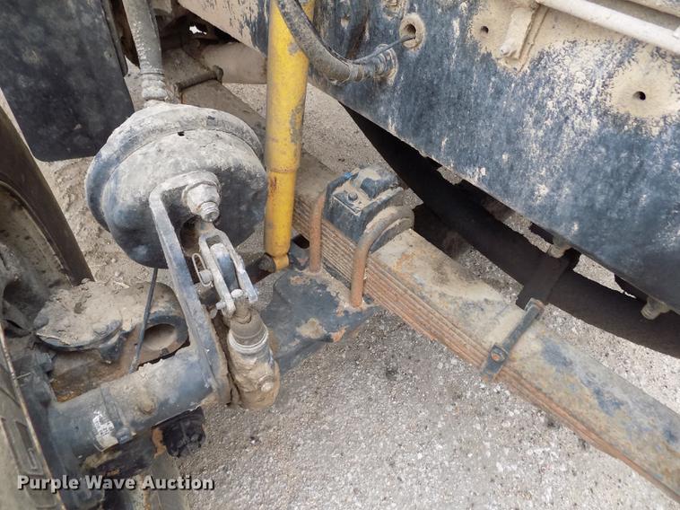 image for item DY9036 2004 Sterling L-Line refuse truck