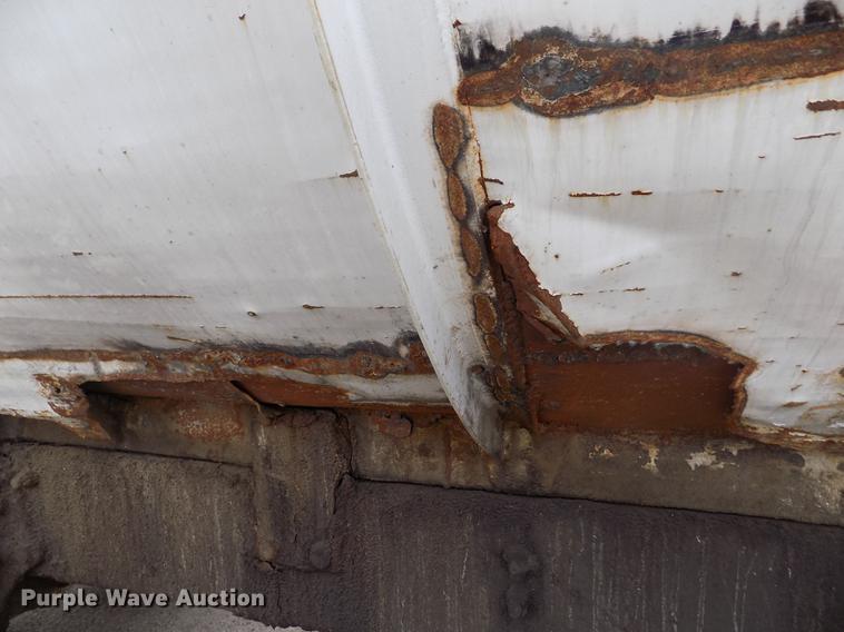 image for item DY9036 2004 Sterling L-Line refuse truck