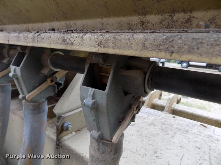 image for item DY9050 Land Pride Solid Stand 15-72 over seeder