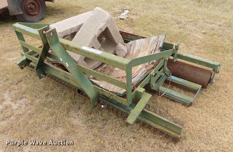 image for item DY9054 1996 Bannerman field groomer